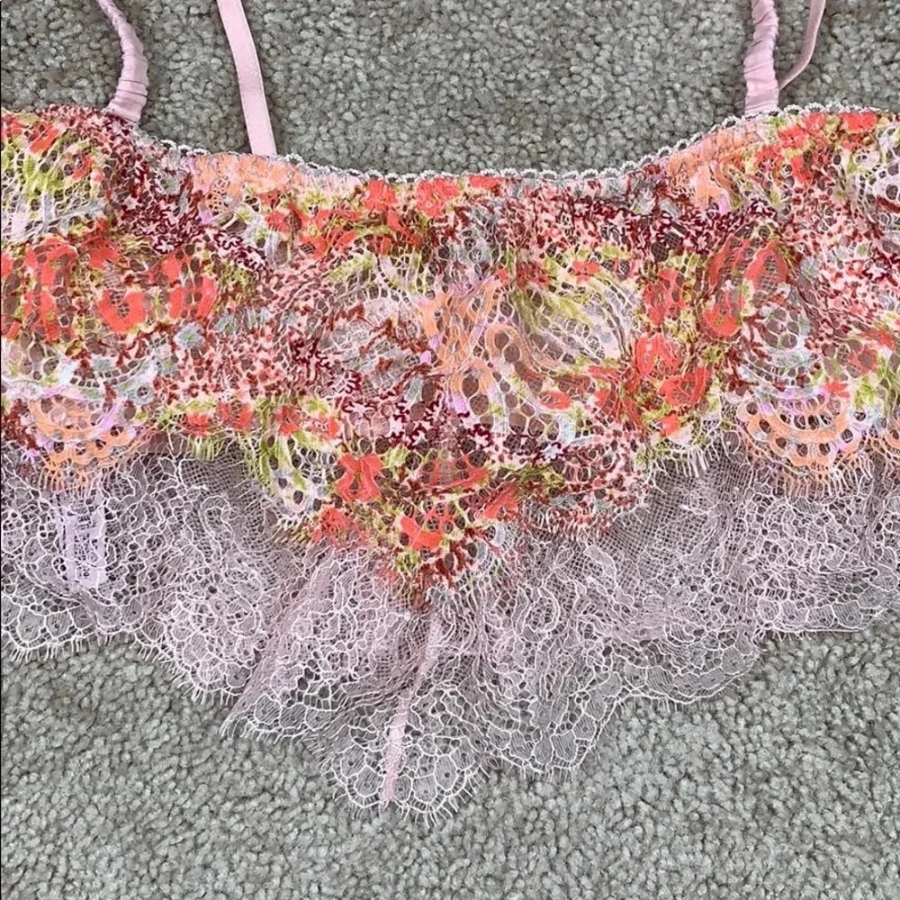 Victoria’s Secret pink dream angels lace bralette - Picture 2 of 7